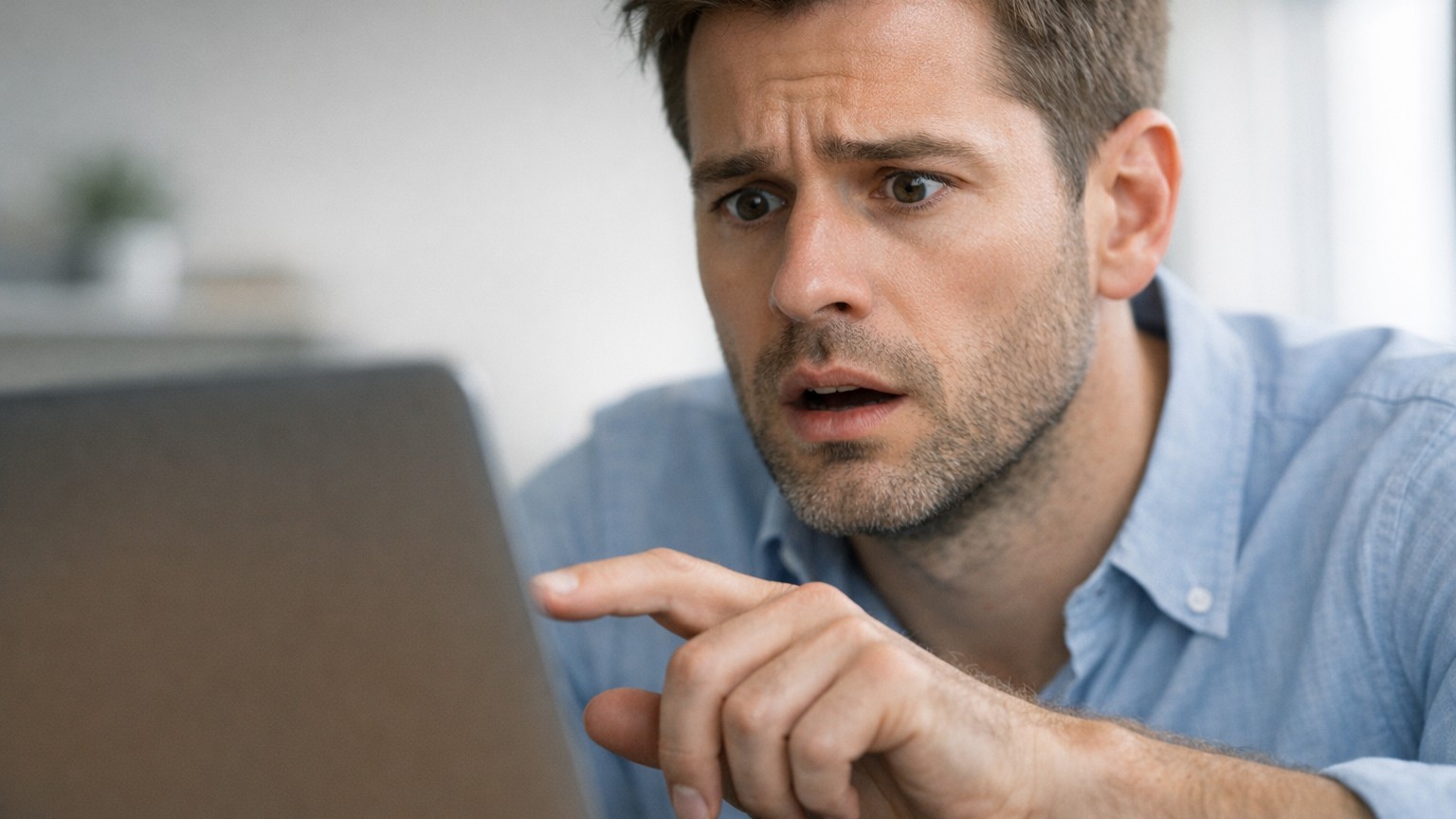 J'ai installé un VPN gratuit pour regarder des séries US : quand j'ai vu qui passait par ma connexion le soir, j'ai tout d...