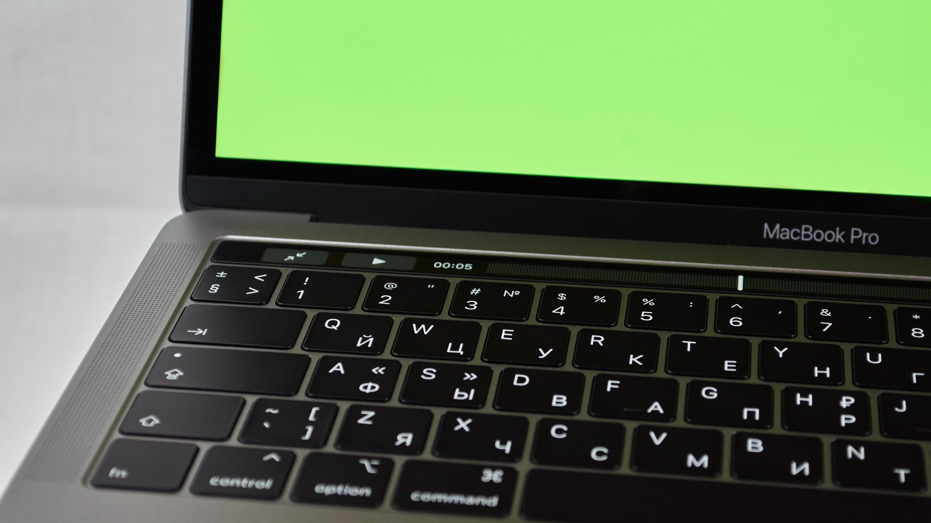 « Je pensais que mon MacBook était bon pour la casse » : pourquoi ces machines jugées obsolètes par Apple repartent pour d...