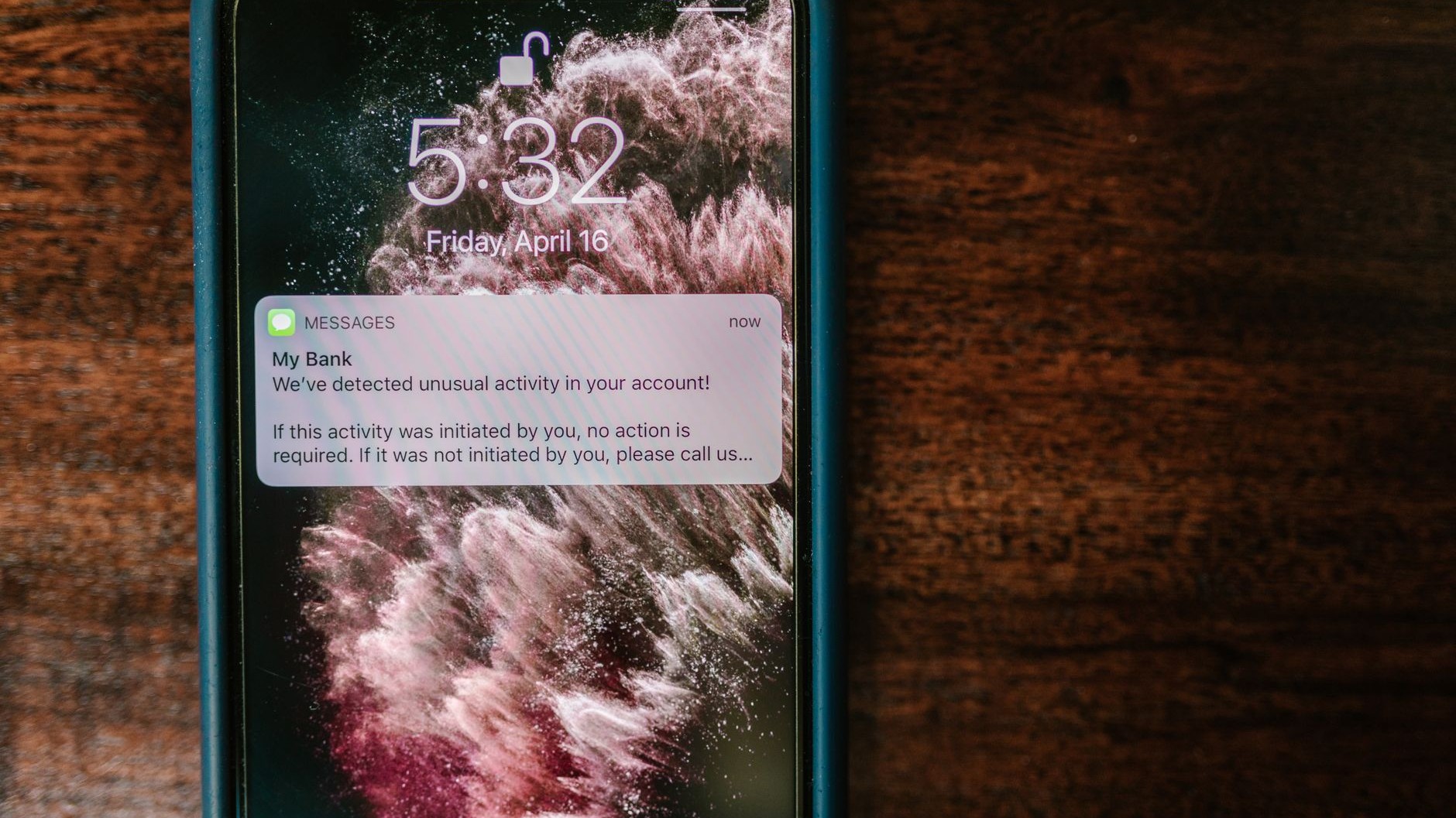 « Je pensais que mon code à six chiffres suffisait à protéger mon iPhone » : ce qui est parti dans l'heure après le vol, e...